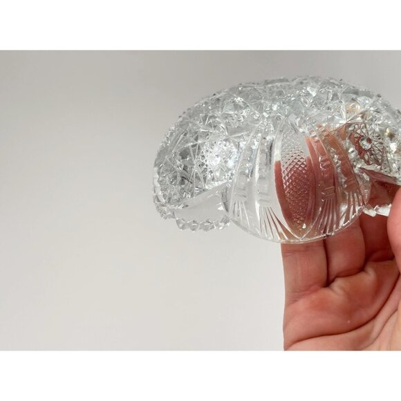 Early American Pressed Glass (EAPG) Vintage Sawtooth Edge Catchall Classic Bowl - Picture 6 of 10